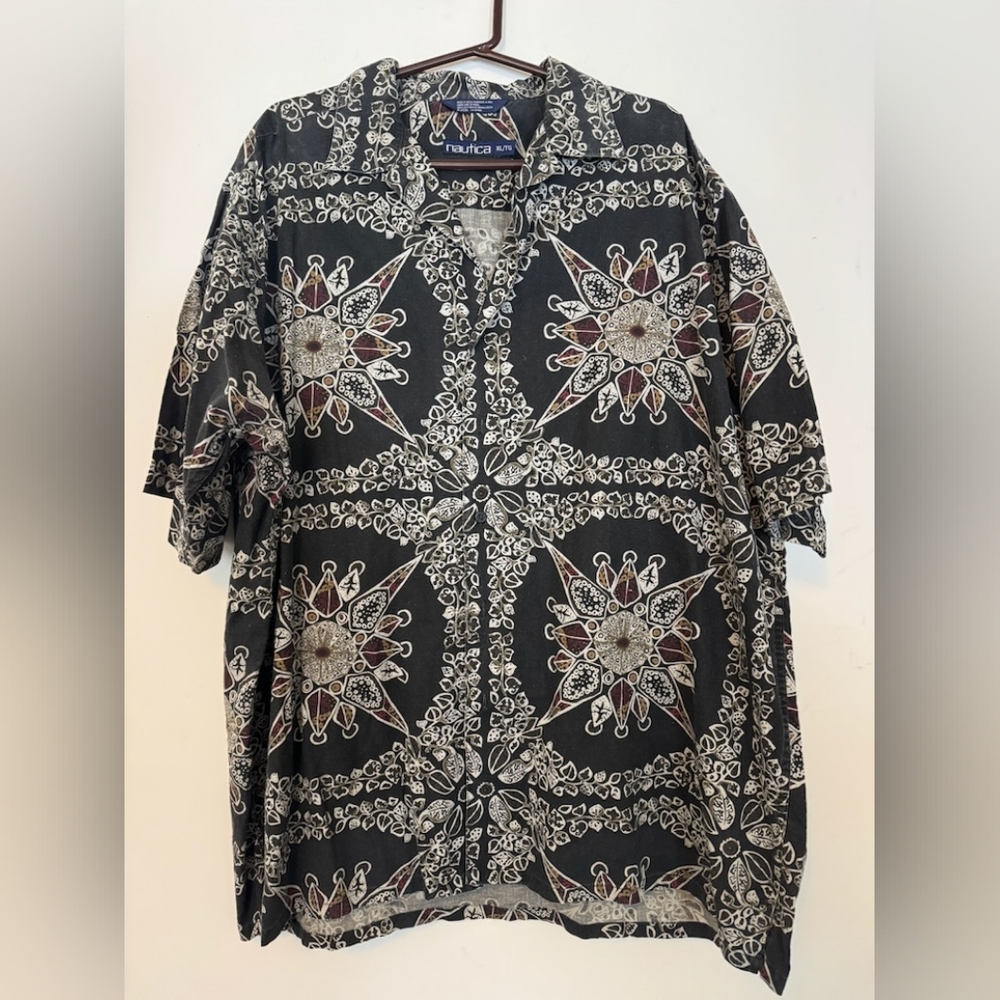 Nautica Black and White Button Down Patterned Shirt